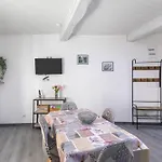 Logis Du Roussillon * Bélesta