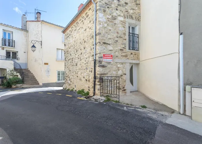 Logis Du Roussillon *